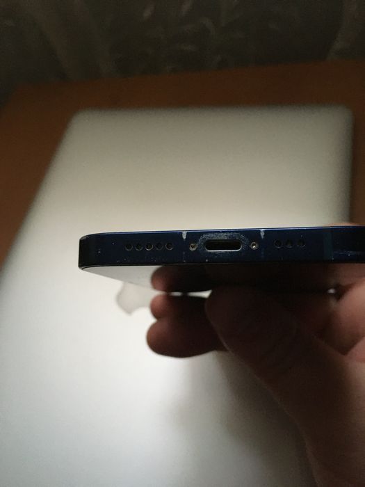 Iphone 12 64gb стан на фото