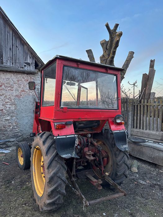 Traktor Władimirec t25