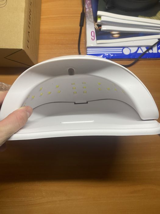 Лампа для манікюру