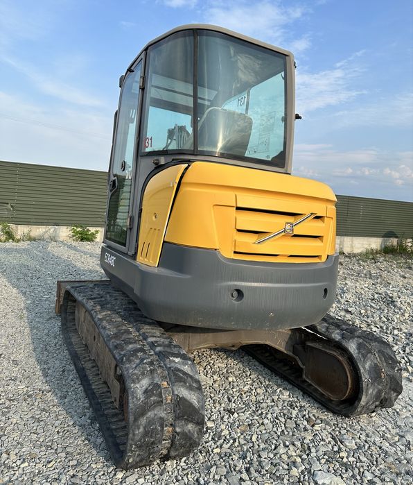 SPRZEDAM mini koparke Volvo ECR48C (4.9T) 2013r 3837mth