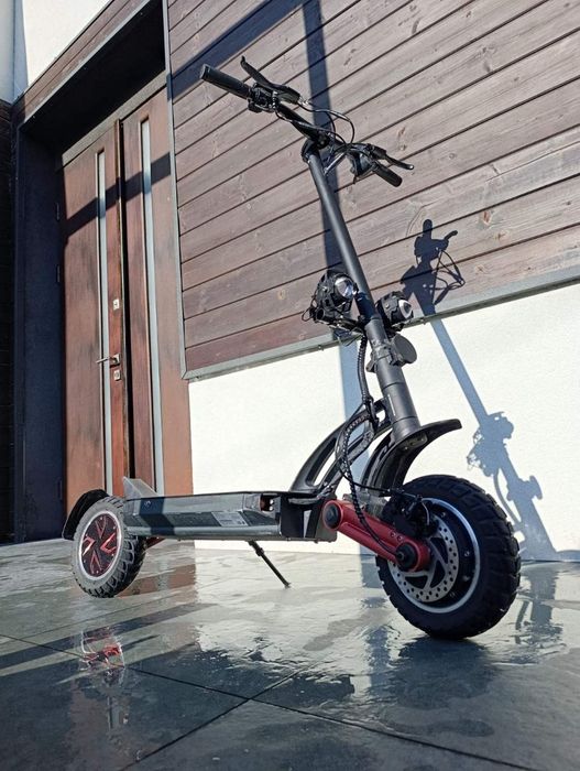 Електросамокат куго