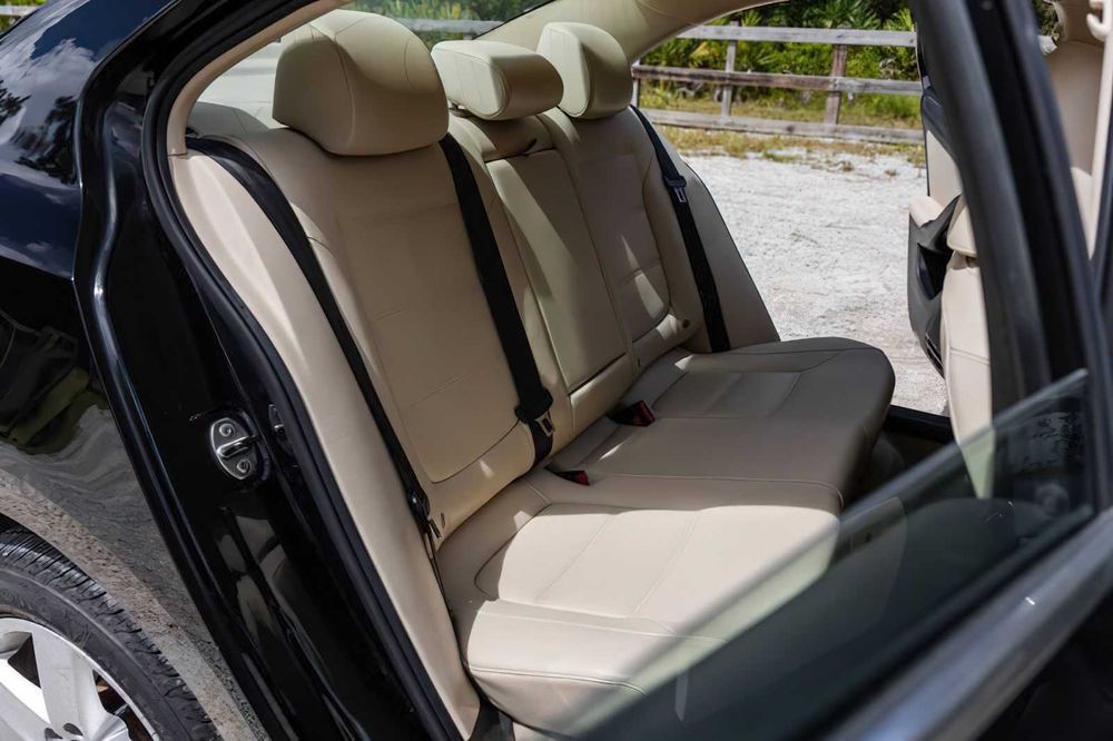 Volkswagen Jetta      2013