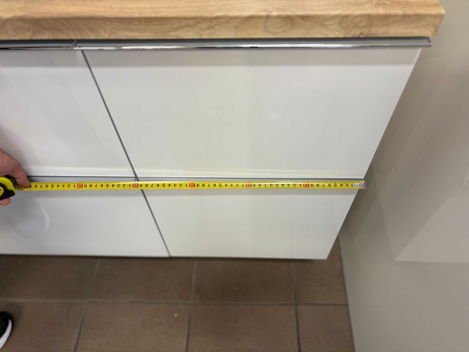 Wyprzedaż ekspozycji Szafka biała 100 cm z