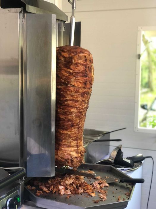 Kontener gastronomiczny KEBAB Food Truck kompletne wyposażenie
