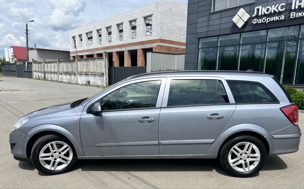 Opel Astra H 2009р, бензин 1.6mpi