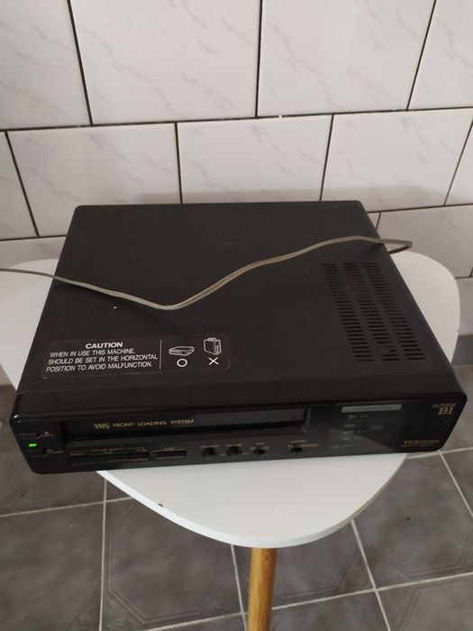 Magnetowid  VHS  toshiba