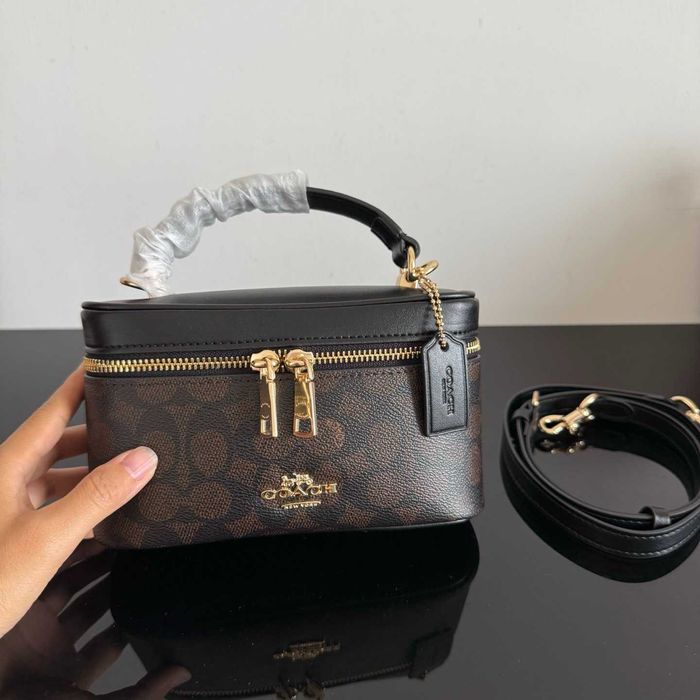 Сумка Coach бочонок шкіряна