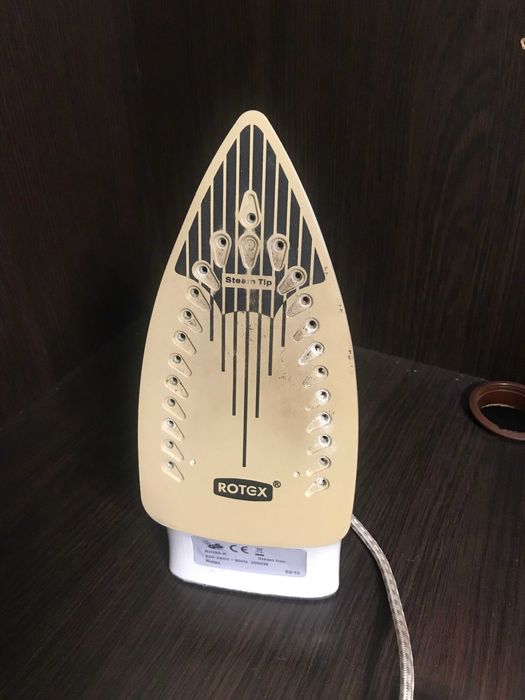 Продам утюг  ROTEX