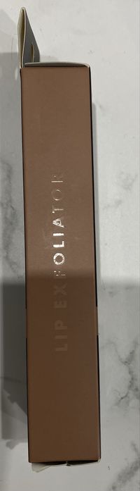 Złuszczający peeling do ust e.l.f. Lip exfoliator Brown sugar nowy