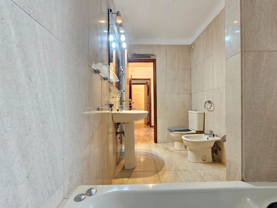 Apartamento T2 para Arrendamento, Águas Santas