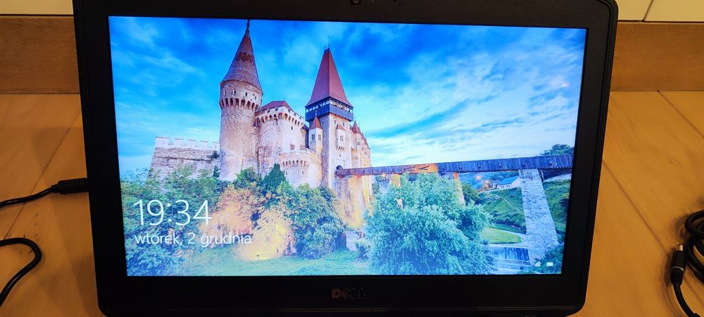 Laptop DELL Latitude E5430 + stacja dokująca + 2 zasilacze + 2 dyski