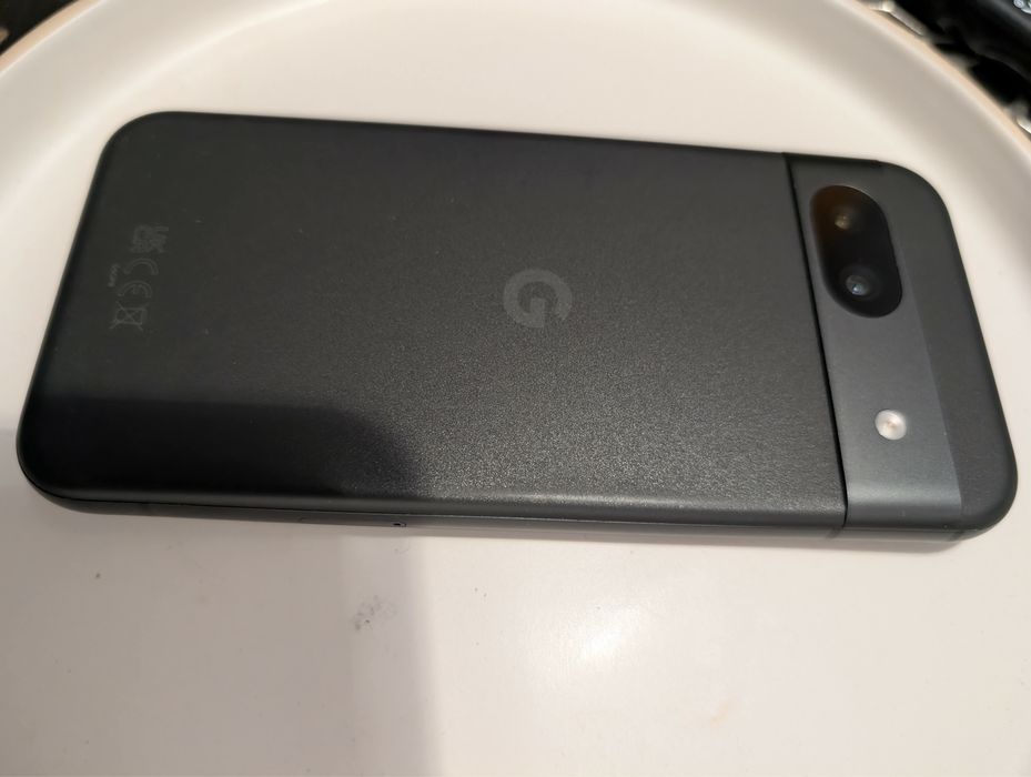 Google Pixel 8A 256GB czarny wysylka komplet