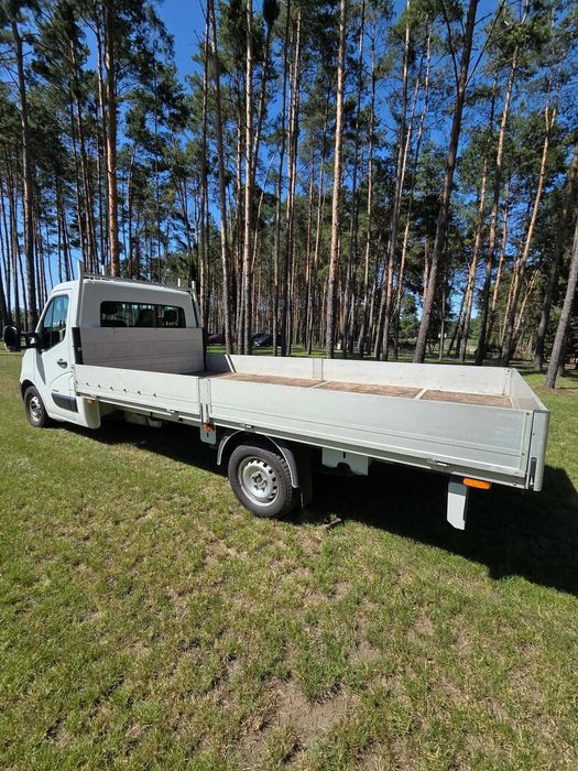 Samochód Renault Master, bus, samochód ciężarowy