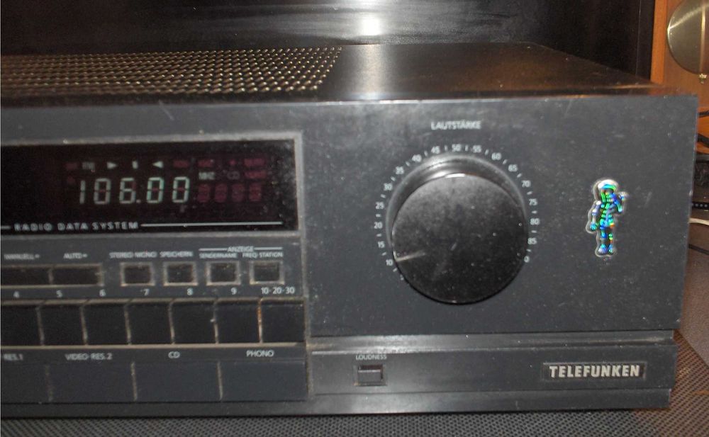 Amplituner  HR- 780 RDS