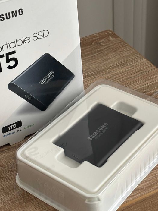 Samsung T5 1TB Зовнішній SSD