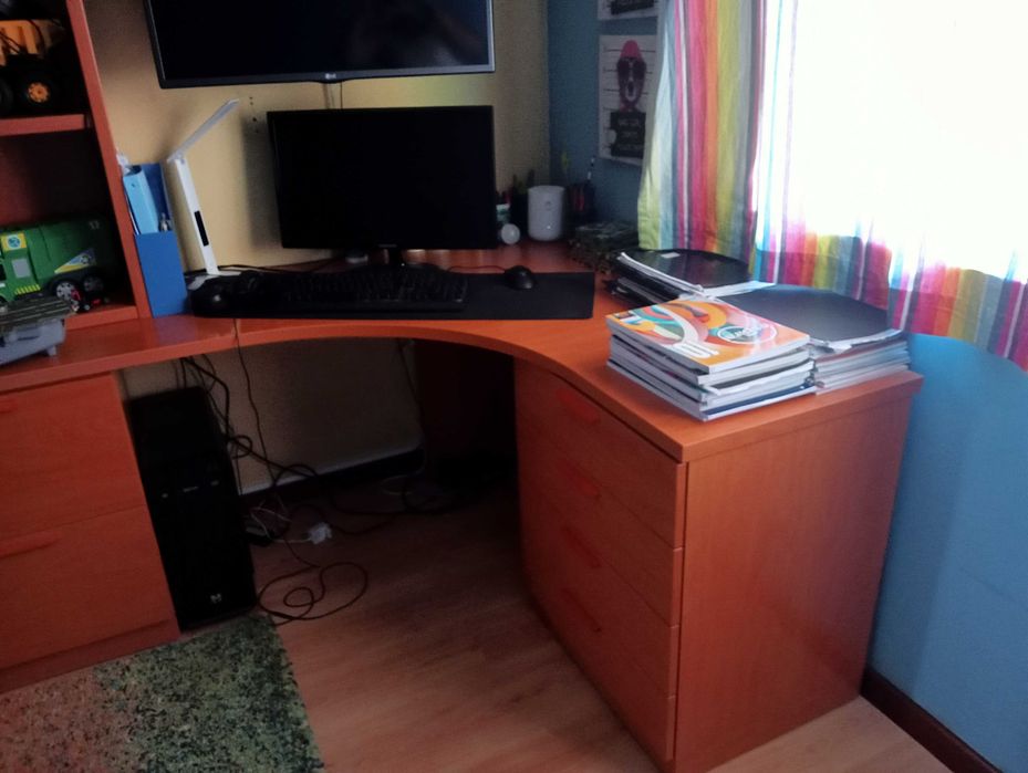 Móvel, quarto júnior com cabeceira
