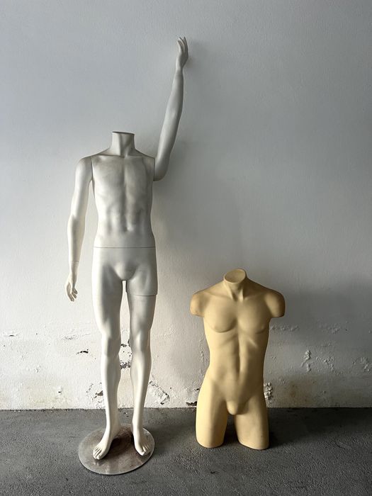 1 mannequin homem 1m80 e 1 mannequin meio busto