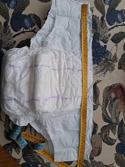 Засоби гігіены,труси підгузки.