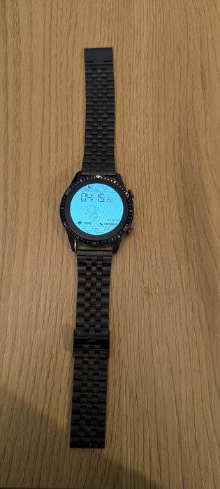 Smartwatch TK28 - IP68 à prova de água.