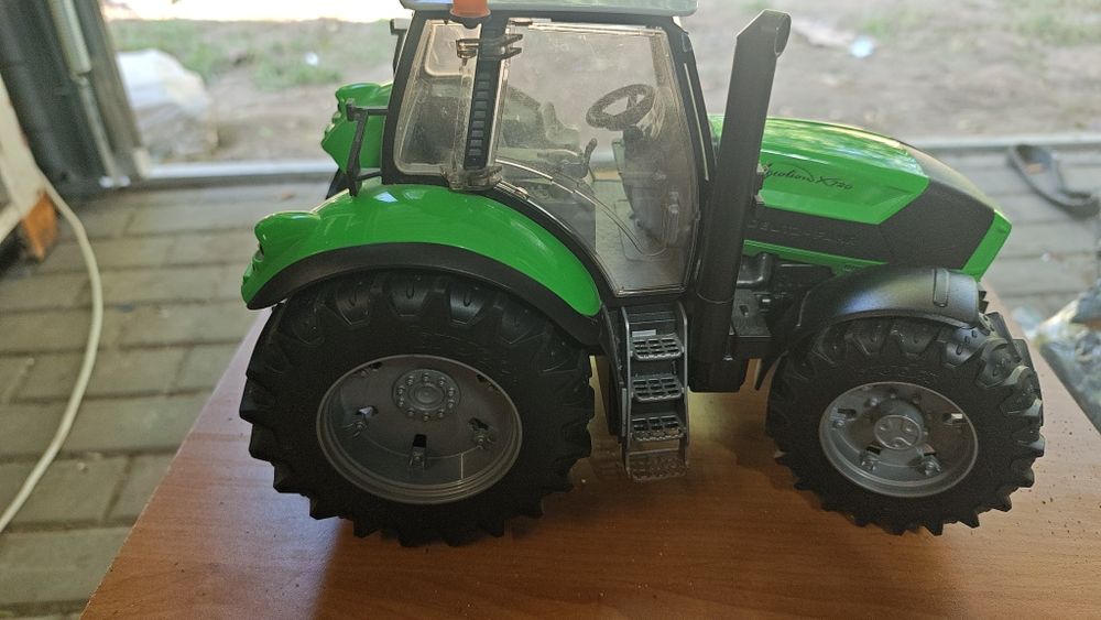 Bruder traktor deutz