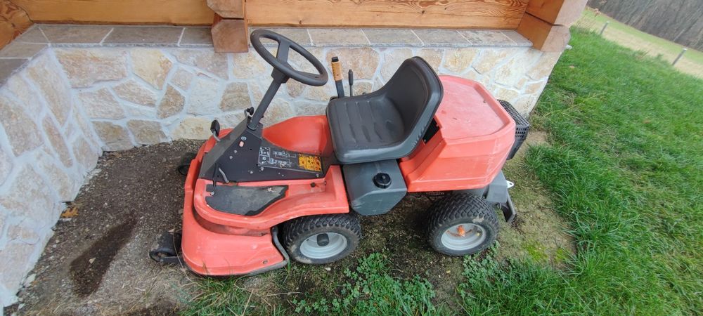 Traktorek Husqvarna Rider