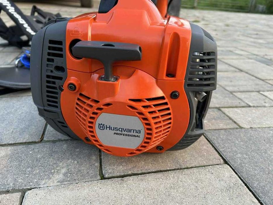 Wynajem kosy  spalinowej  HUSQVARNA  545FR