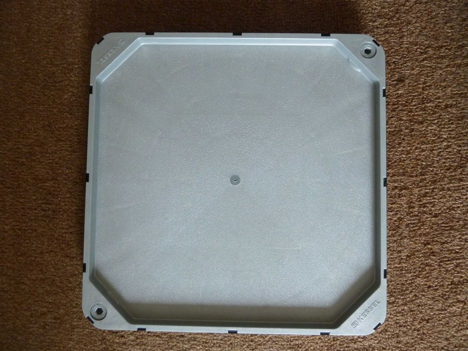 Pokrywa do automatycznych zaworów zwrotnych KESSEL Staufix FKA