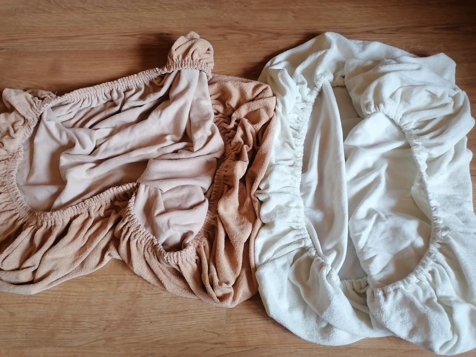 Prześcieradła z gumką frotte do łóżeczka 120x60