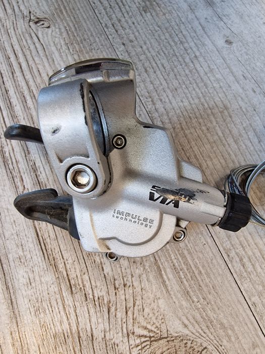 Manetki przerzutki Sram Via Impulse Technology 3×8