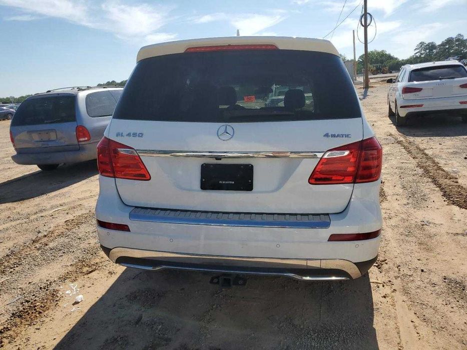 Mercedes-Benz GL 450 X166, 270 kW, z 2015 roku, model USA.