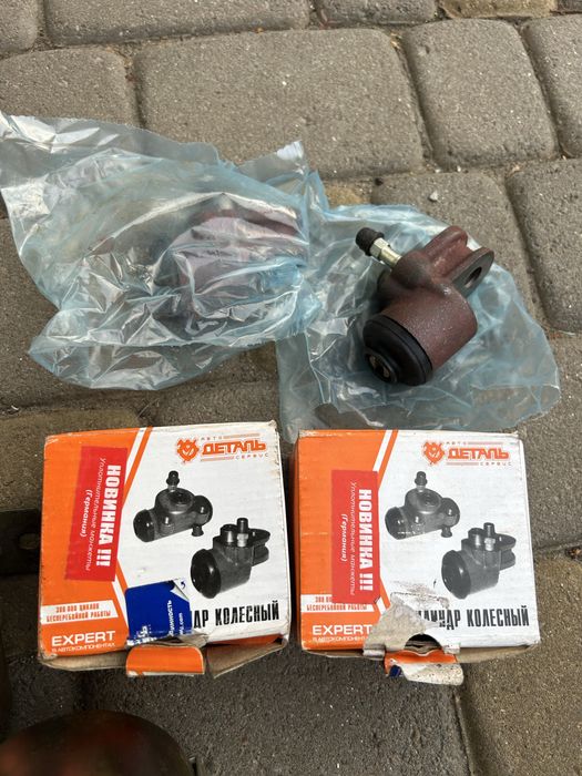 Гальмівні циліндри АДС передні УАЗ 469 452 3151 Хантер 3741