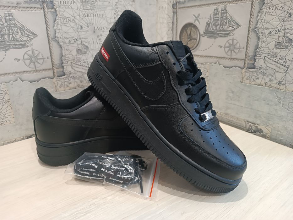 Nike Air Force 1 Low Supreme
