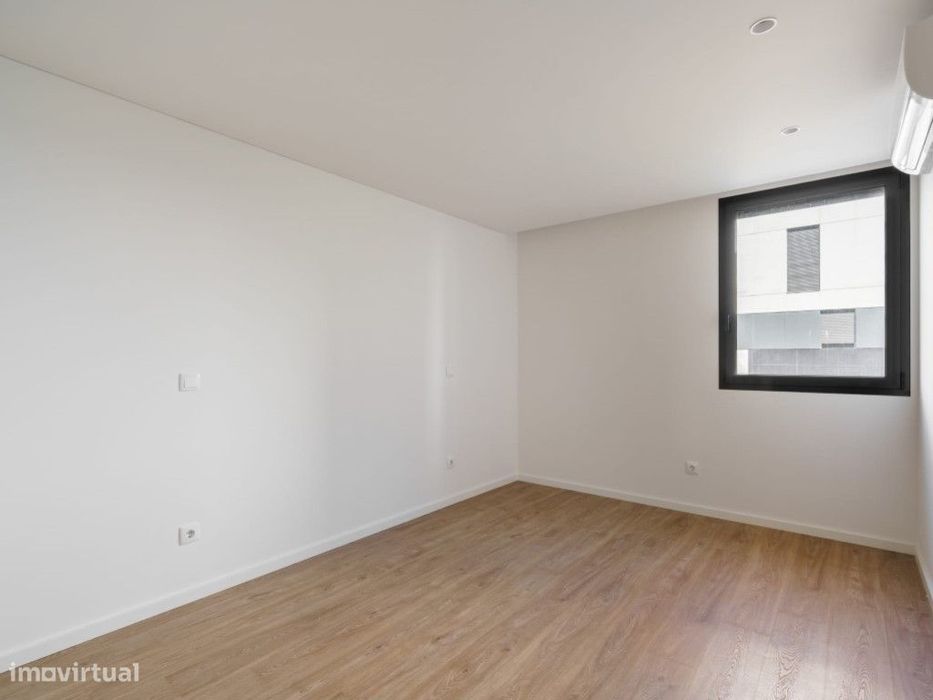 Apartamento T3 Novo em Tenões