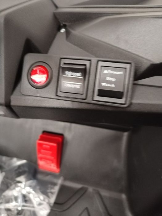 Jipe 4x4 carro elétrico criança 12v rodas borracha