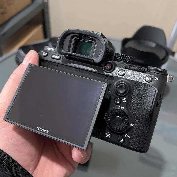 Sony Alpha A7iii + lentes e acessórios