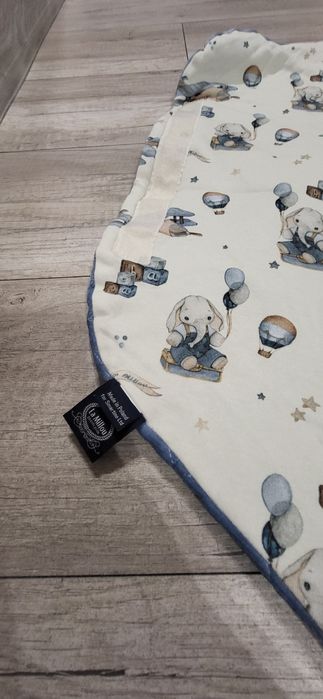 Kocyk do fotelika samochodowego la millou by Maja Hyży