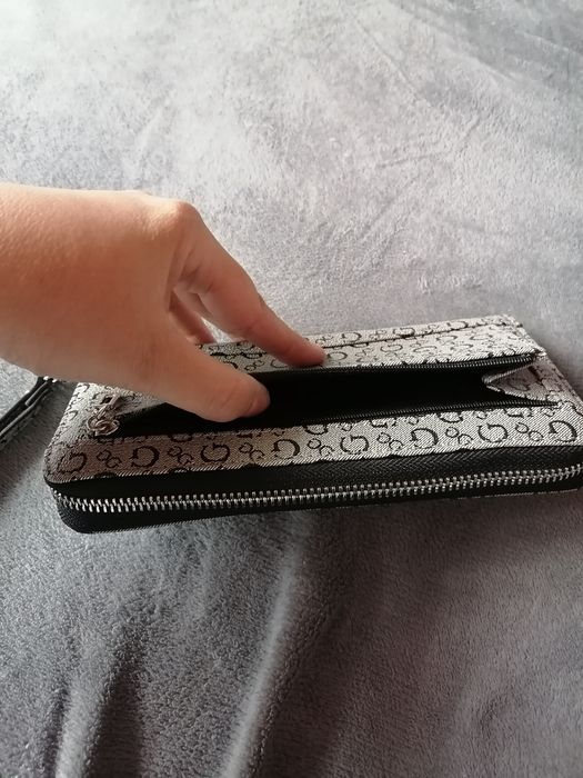 Guess portfel damski