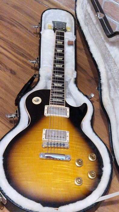 Gibson Les Paul Classic Plus Vintage Sunburst 2011 pickupy Gibson 57