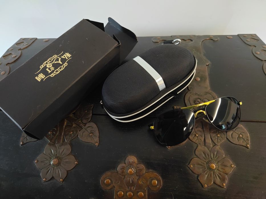 Nowe okulary pilotki dedykowane marce  Ssangyong z etui Mercedes