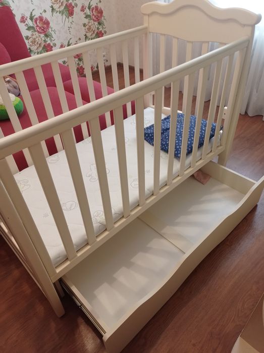 Ліжко дитяче , майже нове