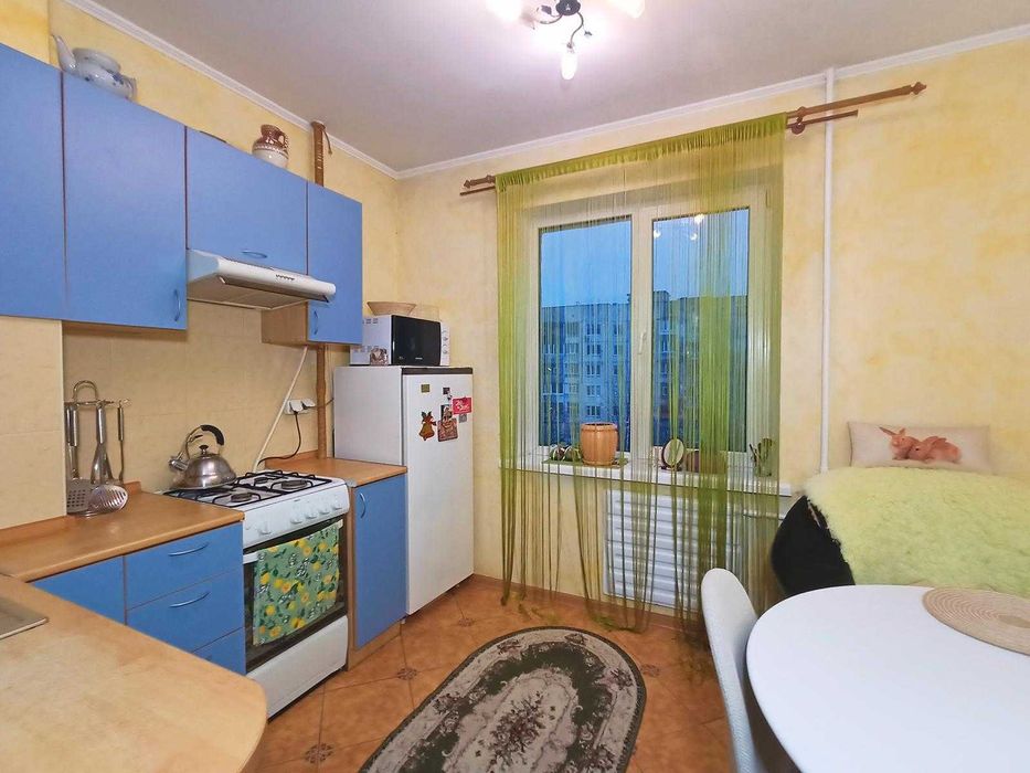 Продаж 1-кімн квартири 34 м2 стан заходь і живи, неподалік ринку НИВА.