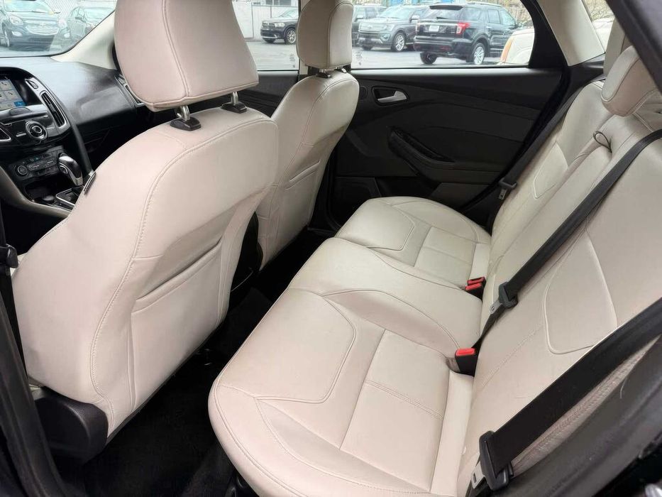 Ford Focus Titanium      2018