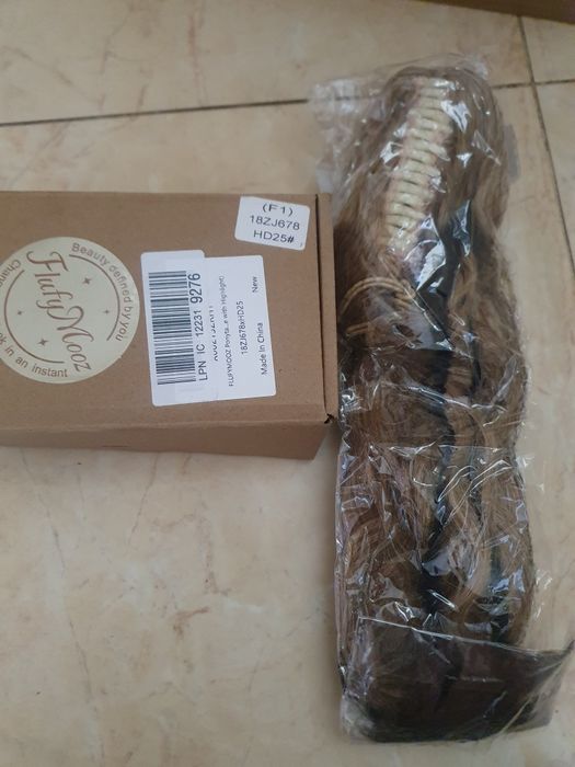 Treska dopinka kucyk blond balejaz  włosy syntetyczne