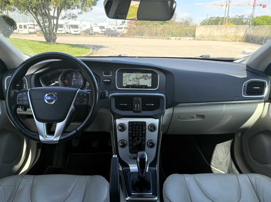 VOLVO V40 CrossCountry 2.0 D2 Ocean Race - 2015 - 167.000km