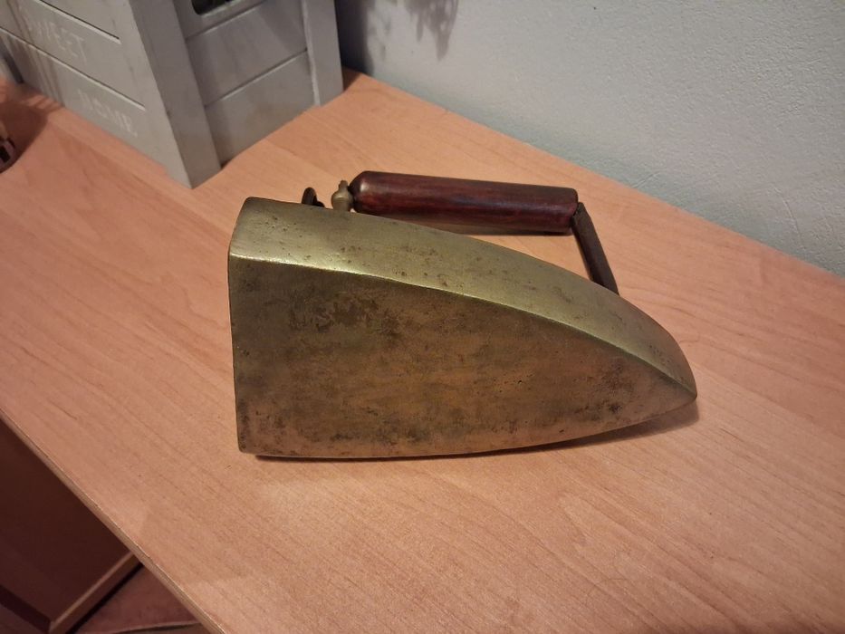 Stare Żelazko na duszę mosiądz zabytek techniki