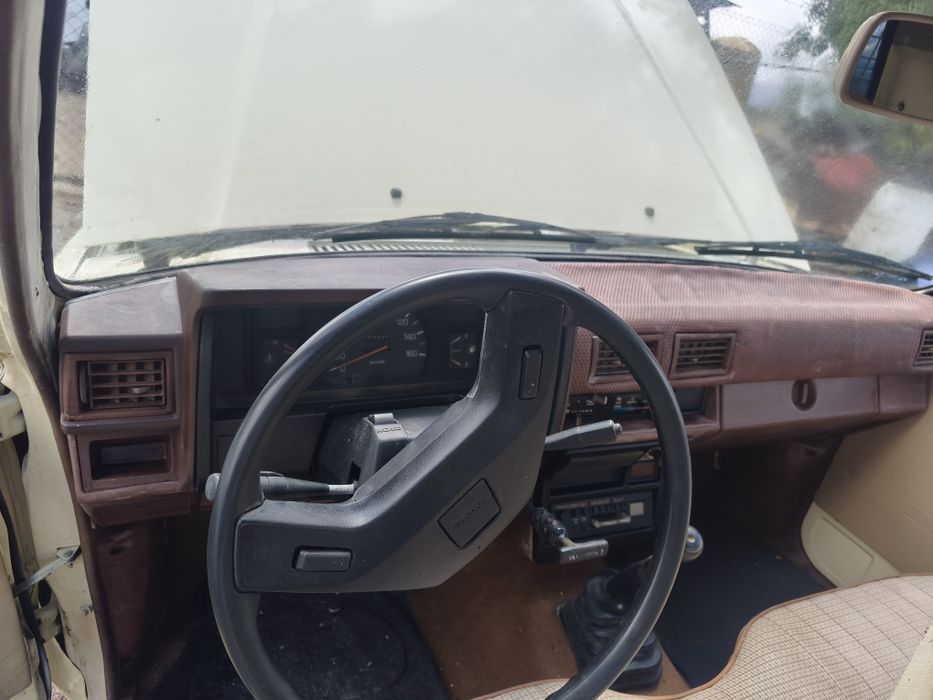 Toyota hillux 2.4D 1989