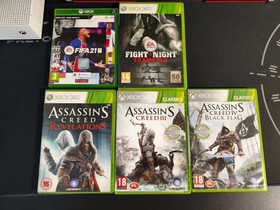 Zestaw Xbox One S 500gb + Pad + 5 Gier (m.in. Fight Night Champion)