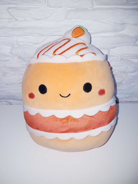 Maskotka Squishmallows Ciasto Marchewkowe Scooter 21Cm Seria Wielkanoc