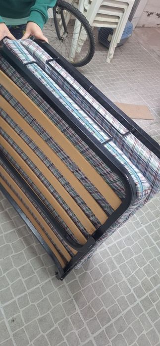 Cama de Hóspedes Dobrável c/ Estrado de Lâminas e Rodas + Capa