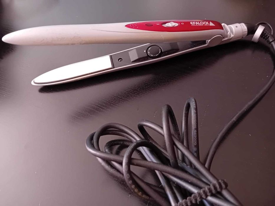 Prancha de cabelo de alizamento e ondulação - usado